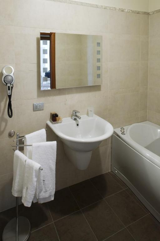 Il Castello Di Lovere Hotel Quarto foto