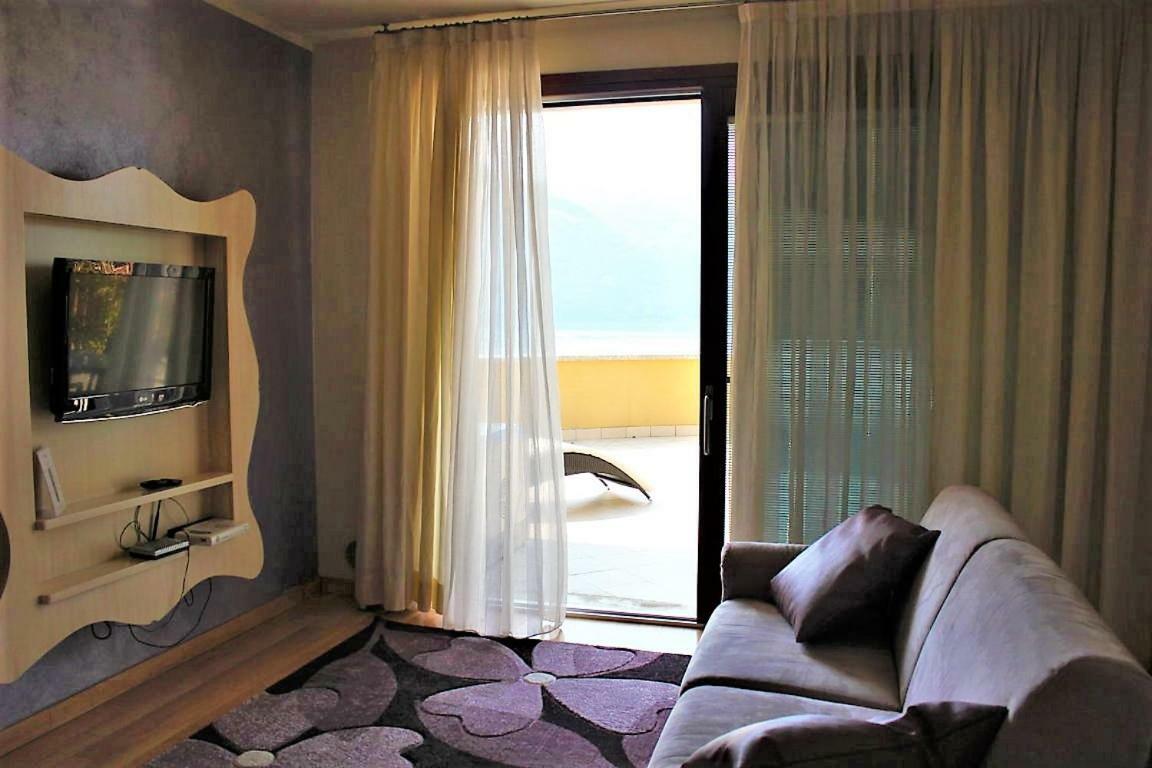 Il Castello Di Lovere Hotel Exterior foto